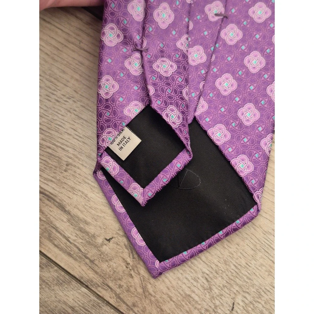 Valentino Recent Italy Mens Silk Necktie Purple Geometric Interlocking Pattern